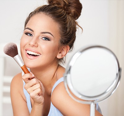 Czego unikać w makijażu
